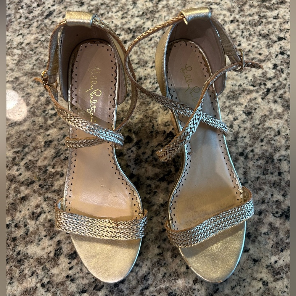 Lilly Pulitzer gold wedge sandals size 9